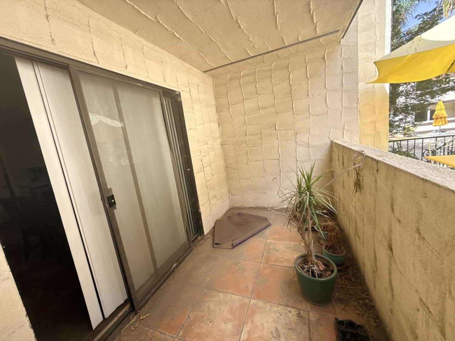4919 N Millbrook Ave #116, Fresno, CA 93726