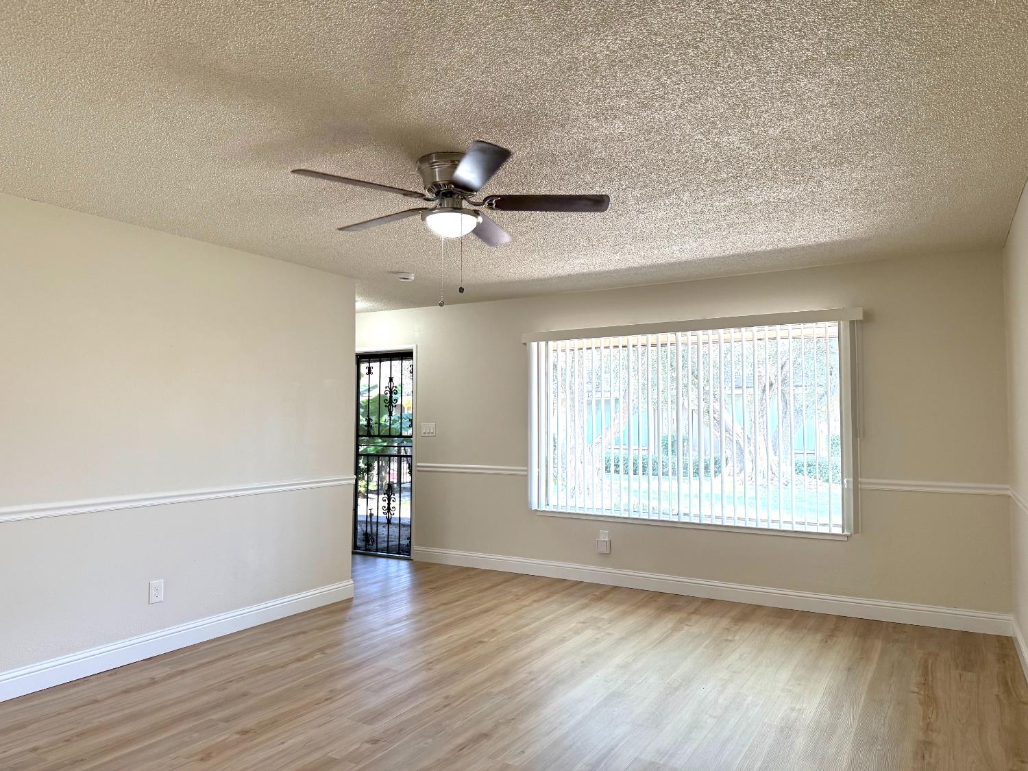 3725 N Fruit Ave #C, Fresno, CA 93705