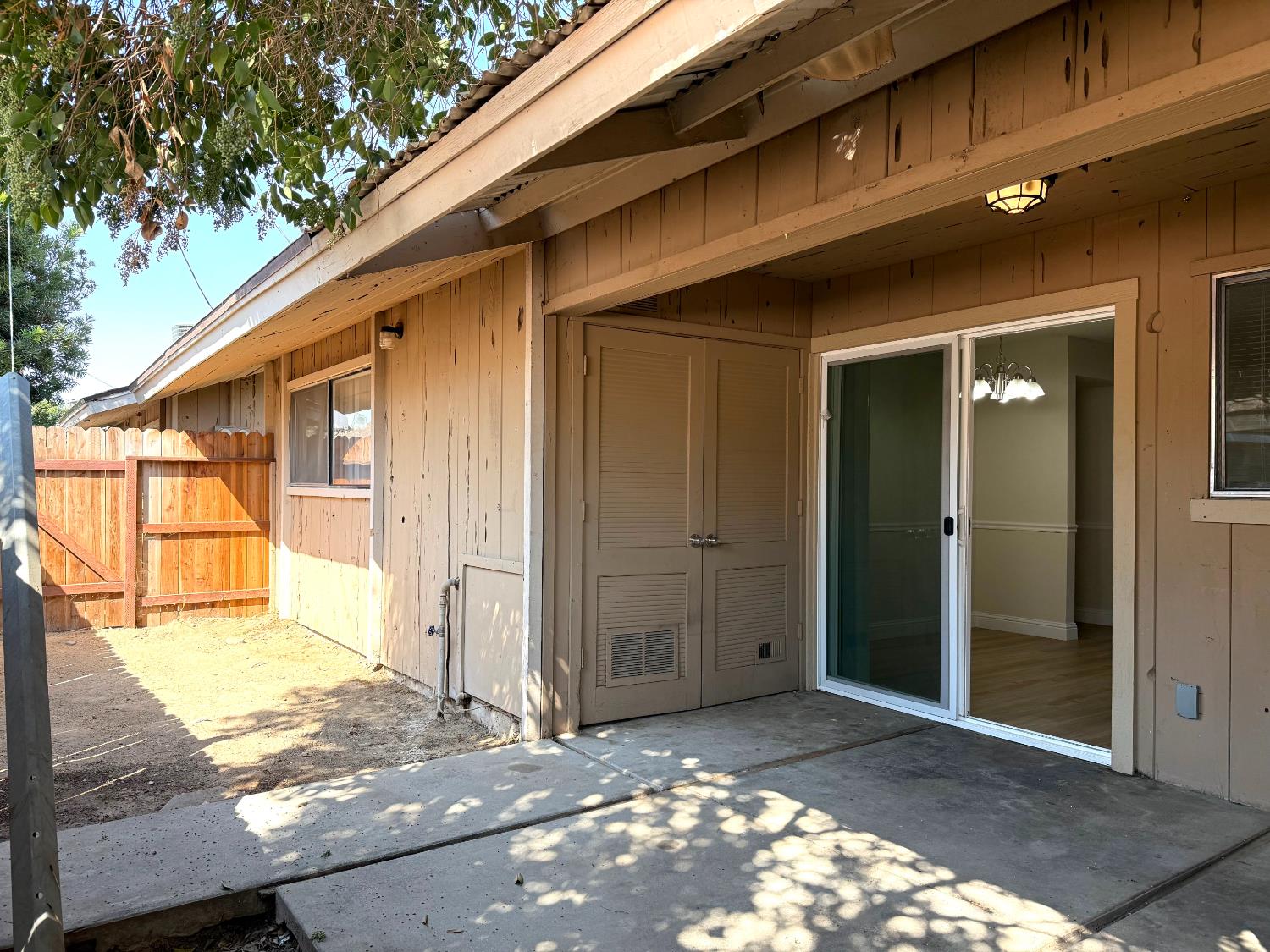 3725 N Fruit Ave #C, Fresno, CA 93705