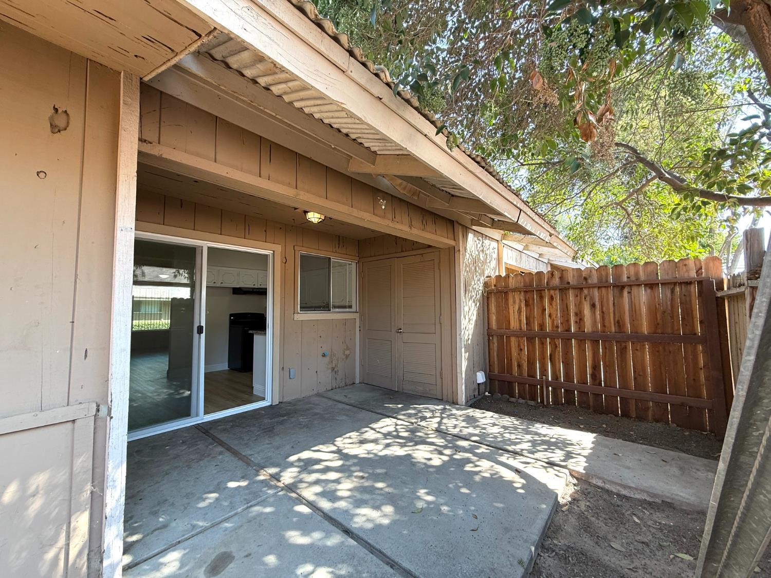 3725 N Fruit Ave #C, Fresno, CA 93705