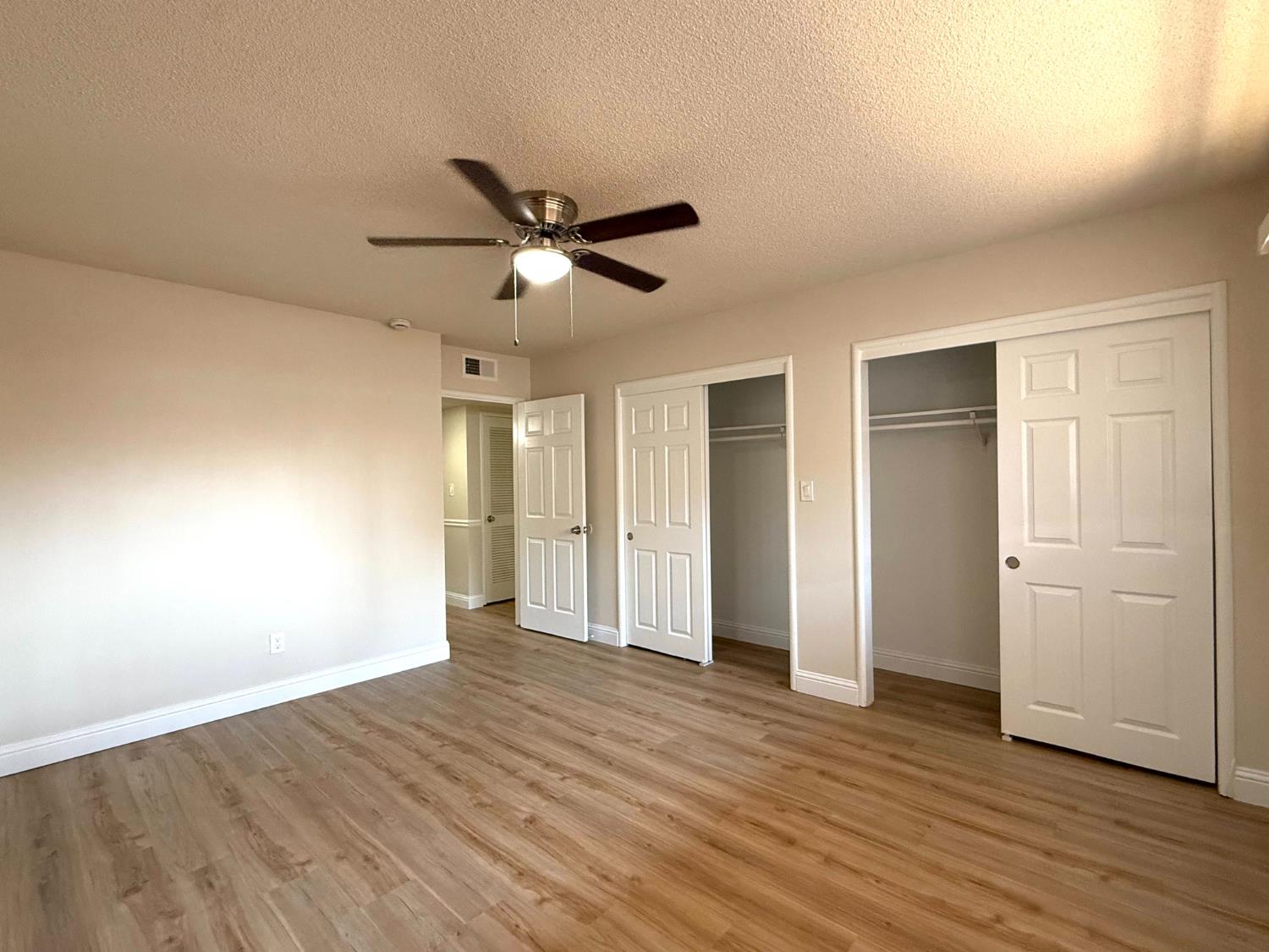 3725 N Fruit Ave #C, Fresno, CA 93705