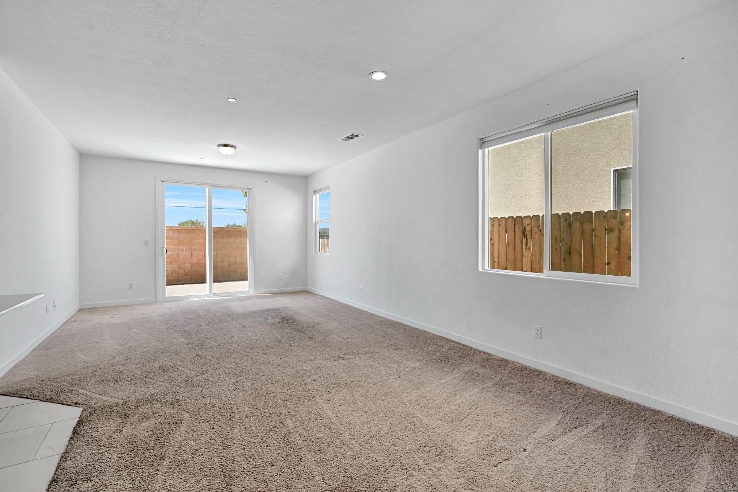 310 Talus Way S, Madera, CA 93636