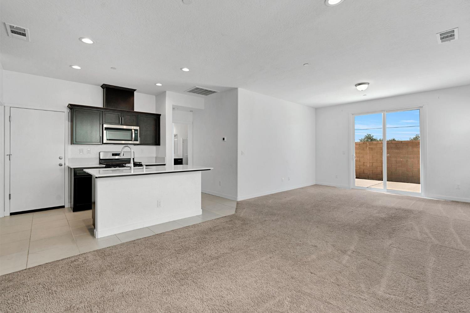 310 Talus Way S, Madera, CA 93636