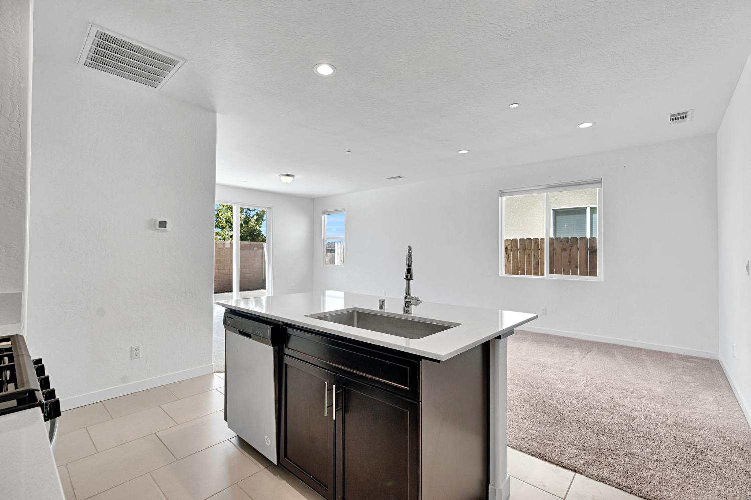 310 Talus Way S, Madera, CA 93636