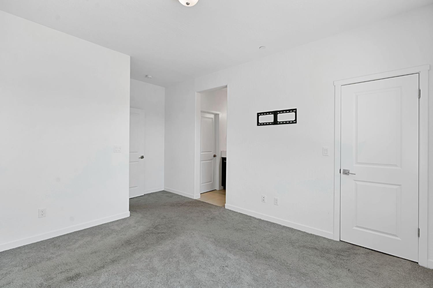 310 Talus Way S, Madera, CA 93636
