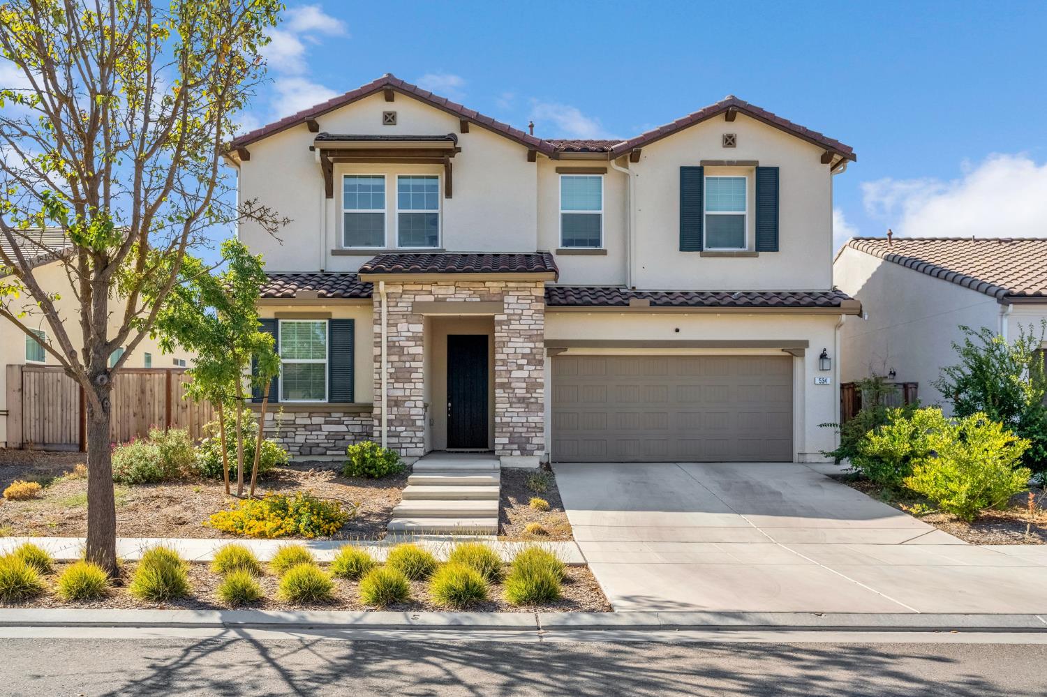 534 Laurel Crest Ave, Madera, CA 93636