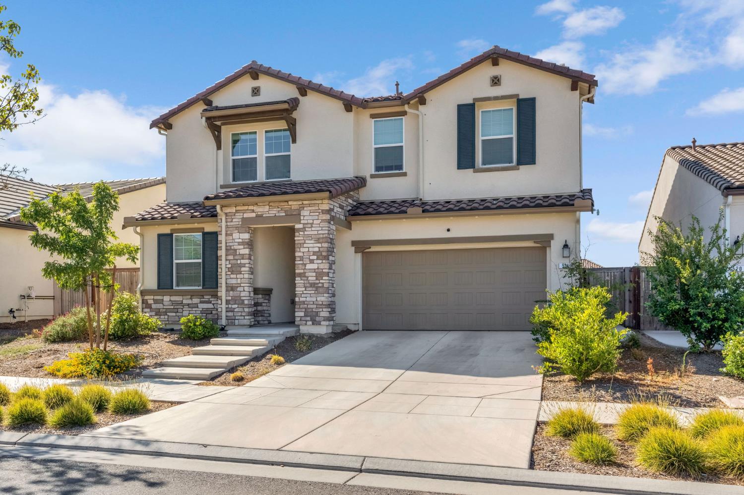 534 Laurel Crest Ave, Madera, CA 93636