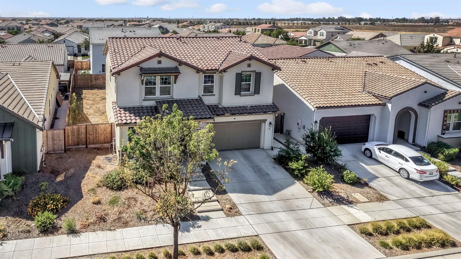 534 Laurel Crest Ave, Madera, CA 93636