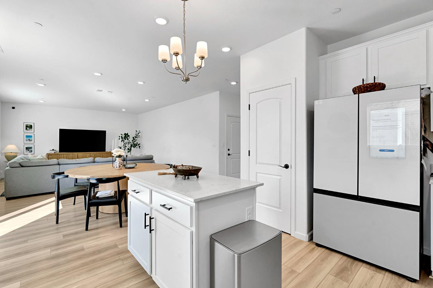 534 Laurel Crest Ave, Madera, CA 93636
