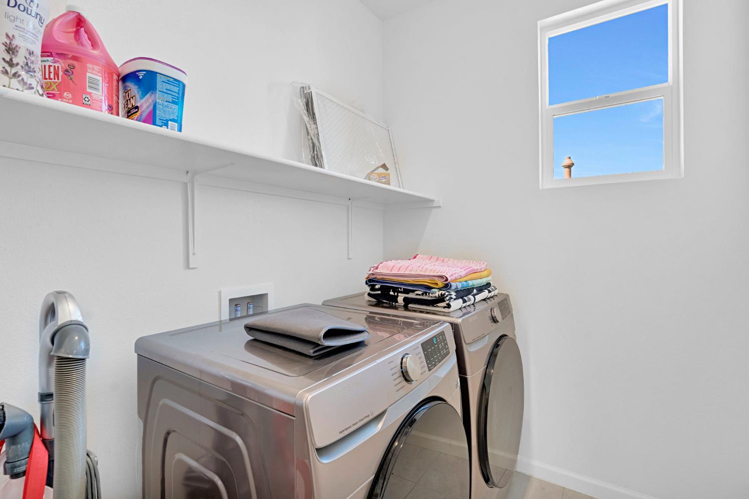 534 Laurel Crest Ave, Madera, CA 93636