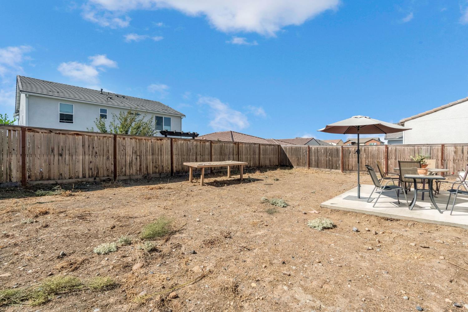 534 Laurel Crest Ave, Madera, CA 93636