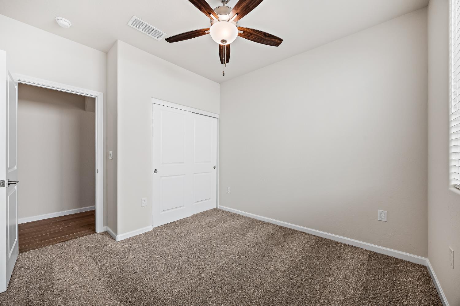 7138 W Ashcroft Ave, Fresno, CA 93723