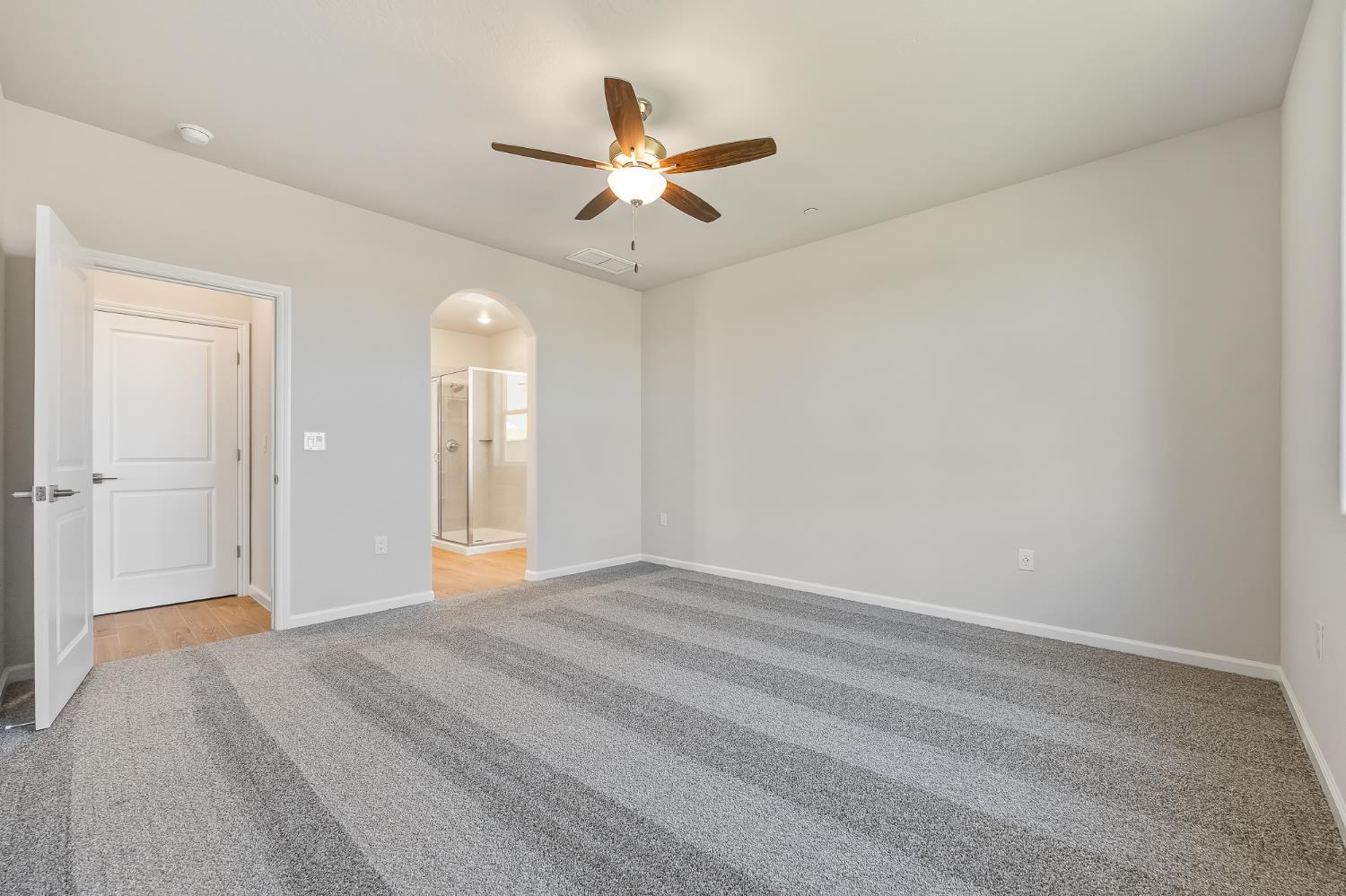 4164 N Tisha Ave, Fresno, CA 93723
