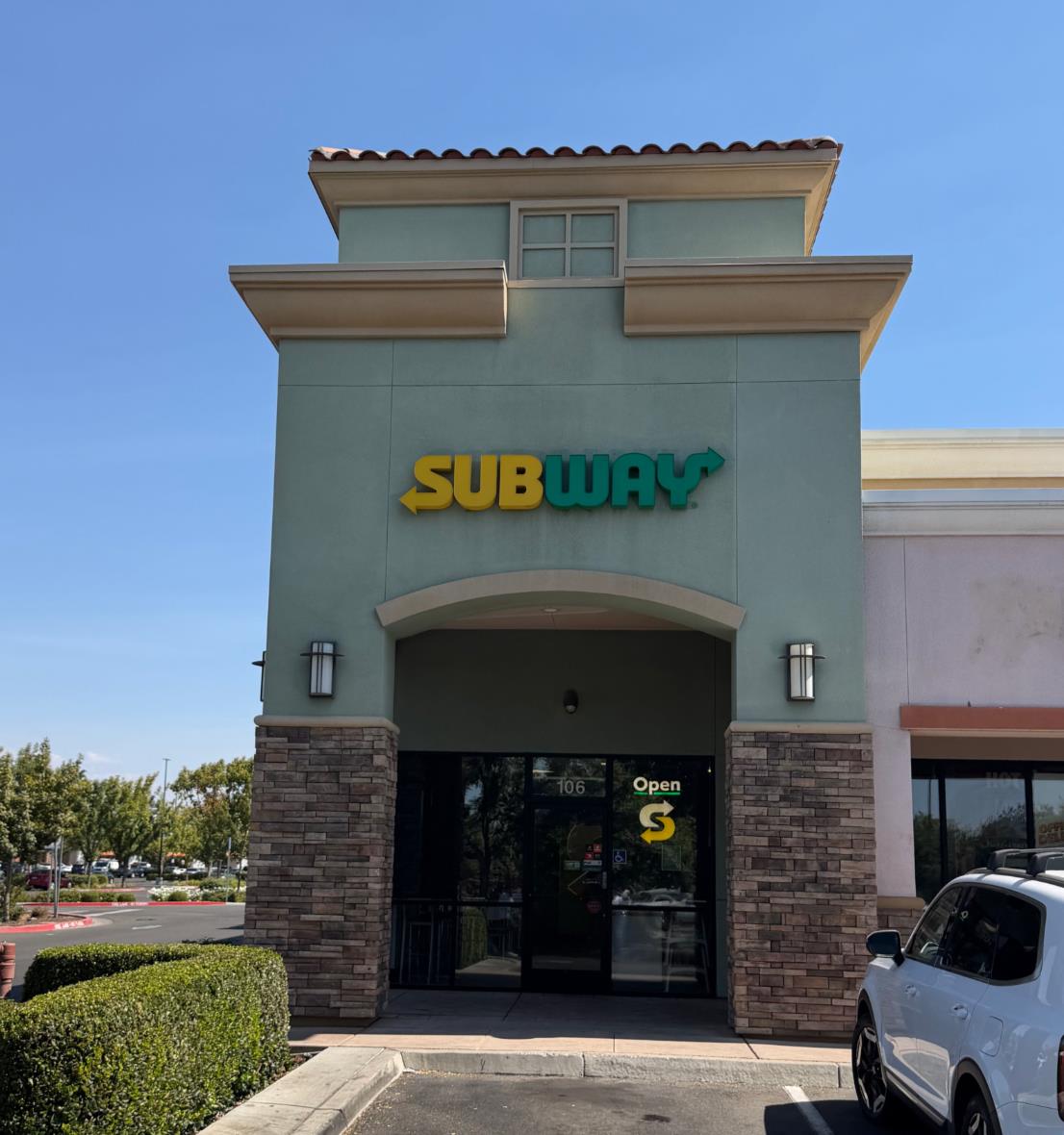 1195 Herndon Ave Ave, Fresno, CA 93612