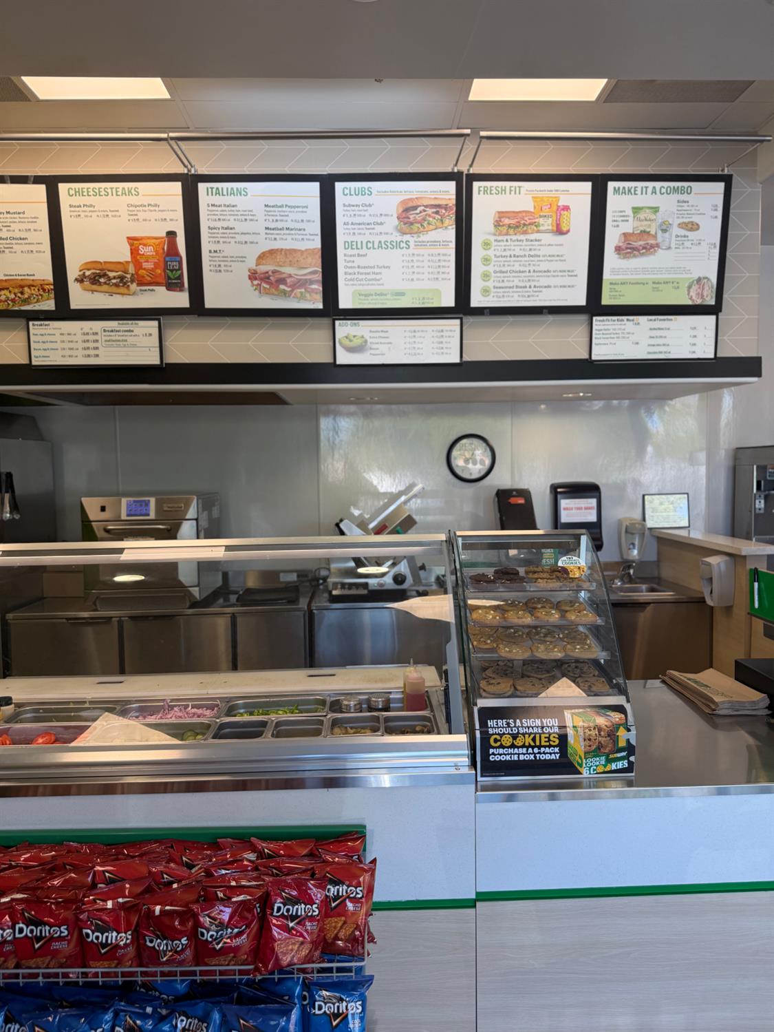 1195 Herndon Ave Ave, Fresno, CA 93612