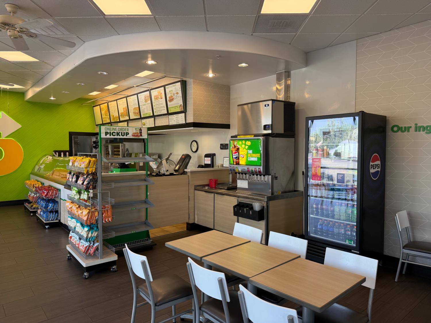 1195 Herndon Ave Ave, Fresno, CA 93612