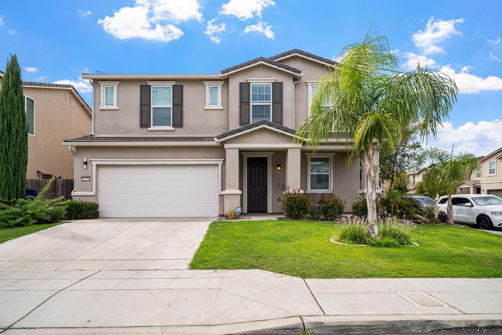 1129 S Carriage Ave S, Fresno, CA 93727