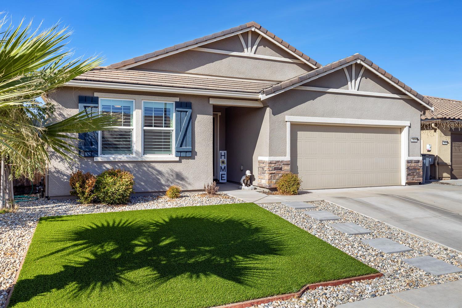 6816 E Woodward Ave, Fresno, CA 93727