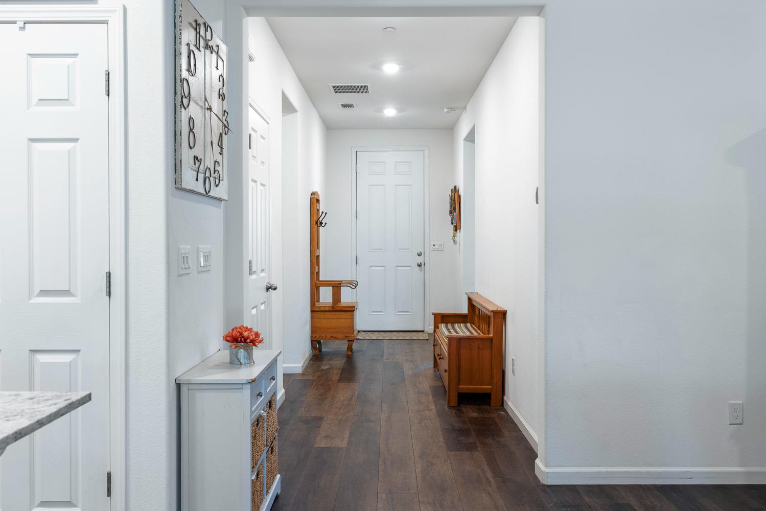 6816 E Woodward Ave, Fresno, CA 93727