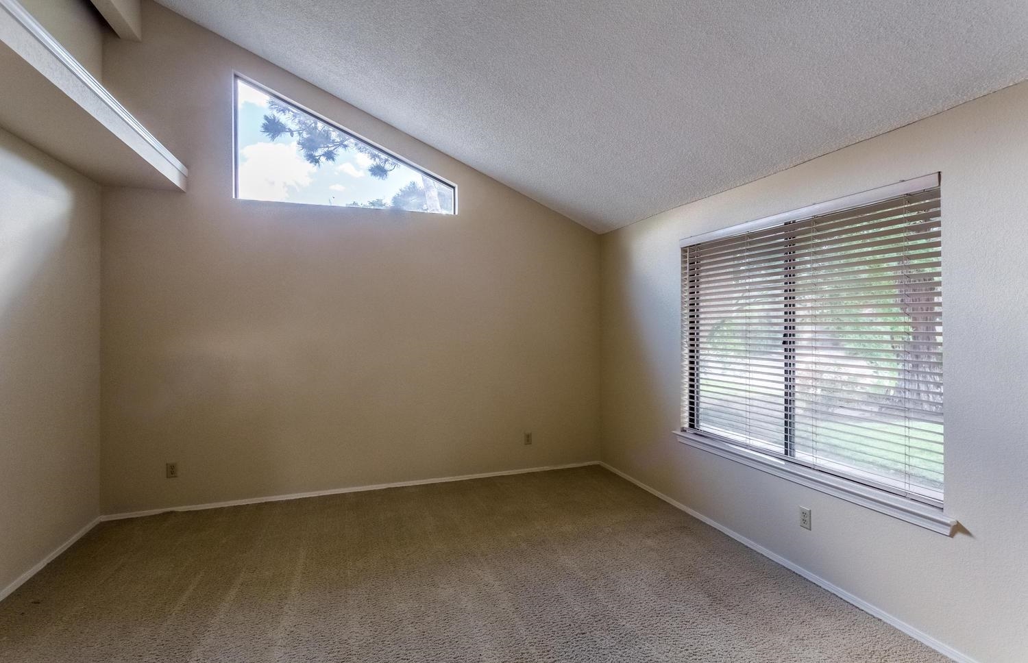 6510 N State Ave, Fresno, CA 93722