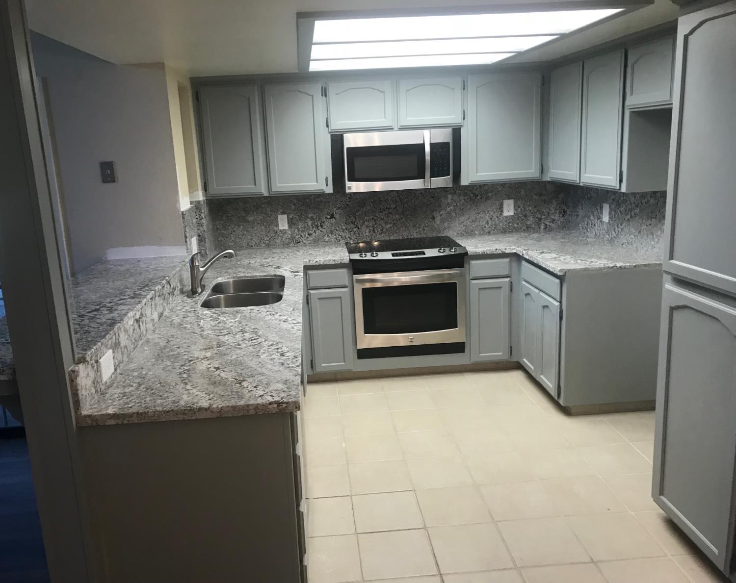 6510 N State Ave, Fresno, CA 93722