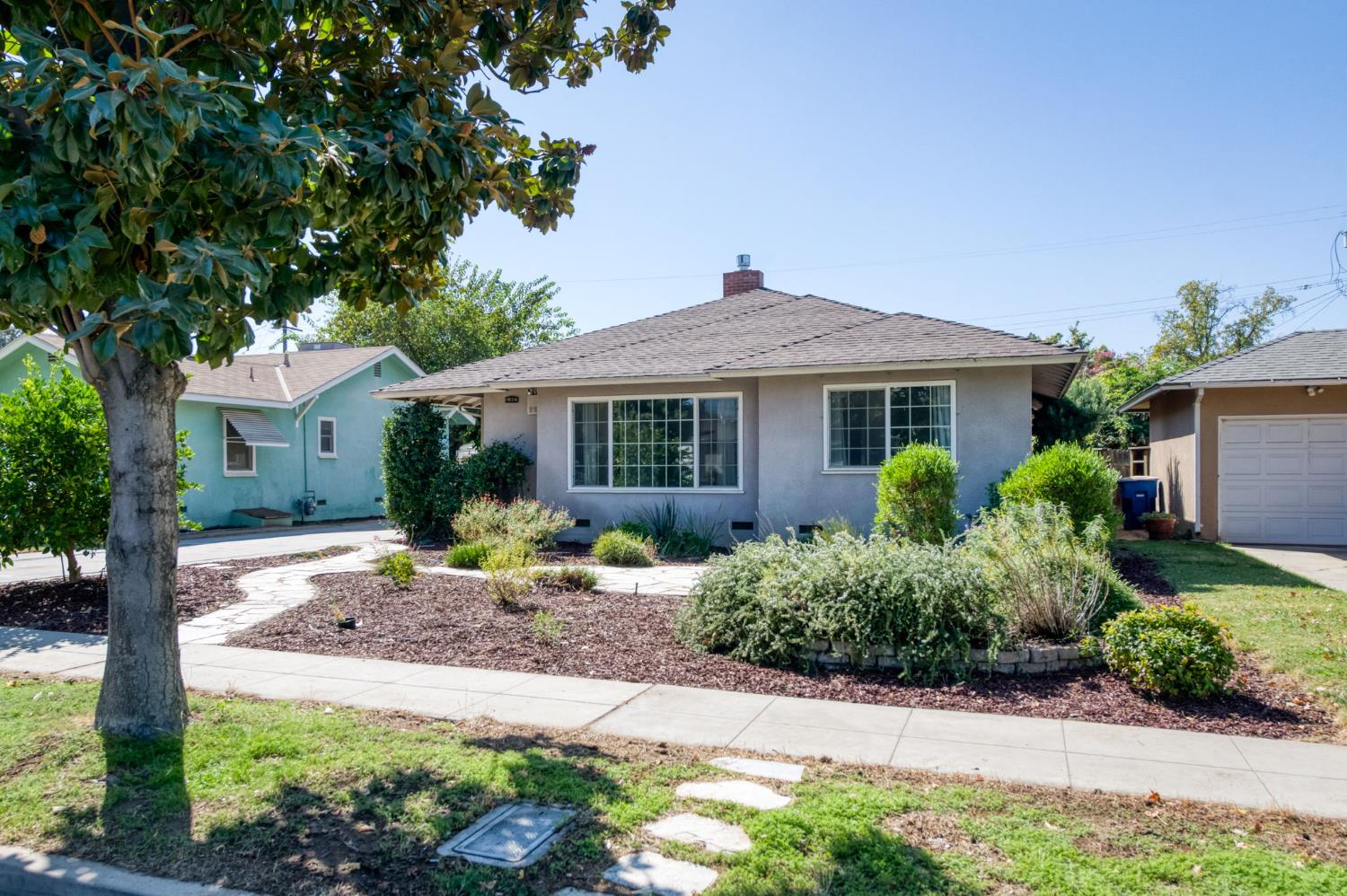 146 E Garland Ave, Fresno, CA 93704