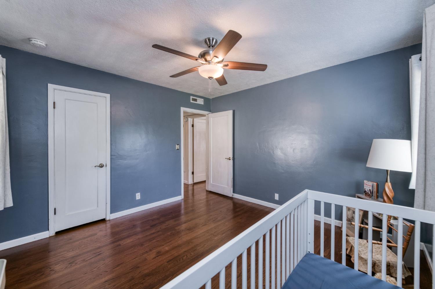 146 E Garland Ave, Fresno, CA 93704