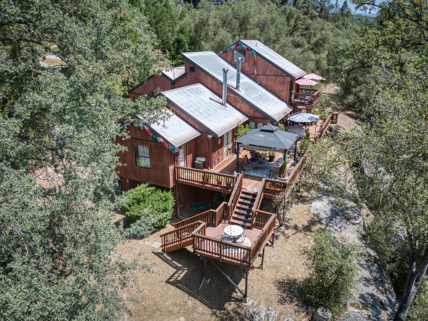 40325 Goldside Dr, Oakhurst, CA 93644