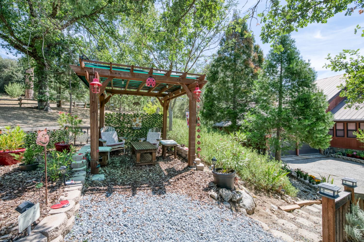 40325 Goldside Dr, Oakhurst, CA 93644