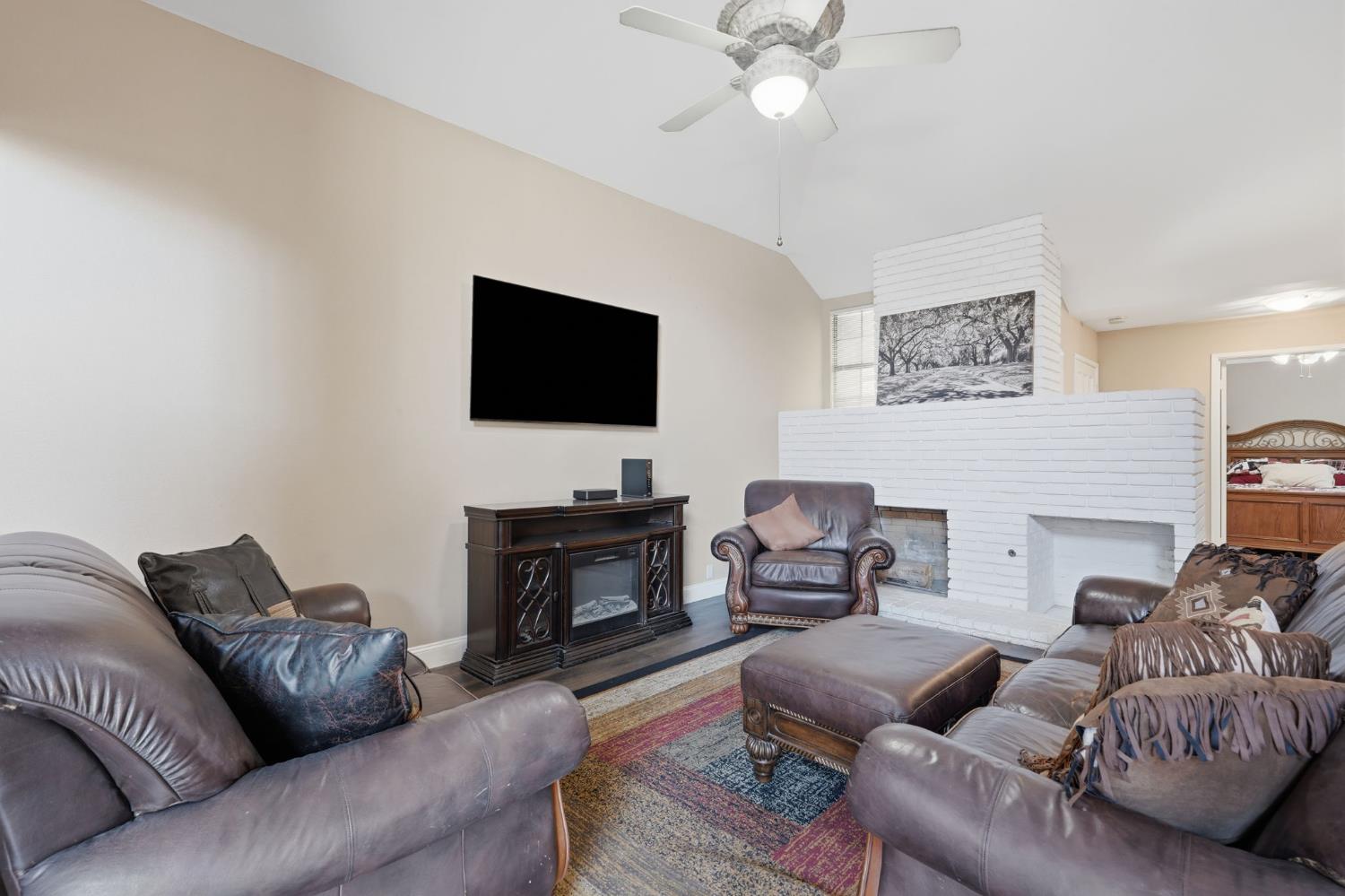 315 E Nees Ave #152, Fresno, CA 93720