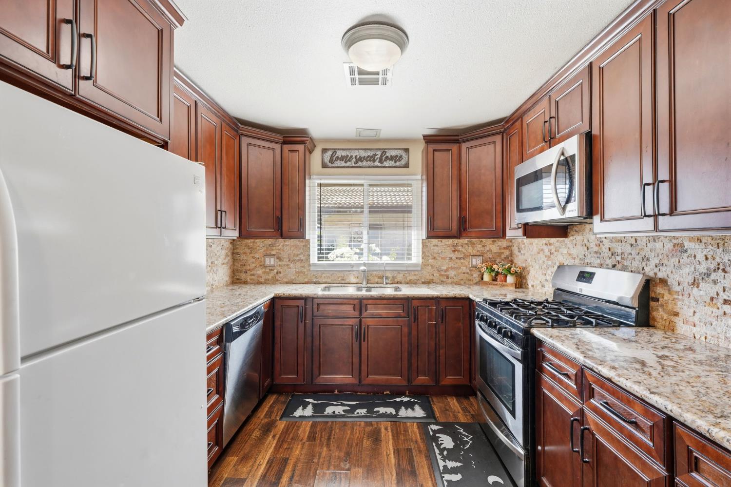 317 W Sierra #107, Fresno, CA 93704