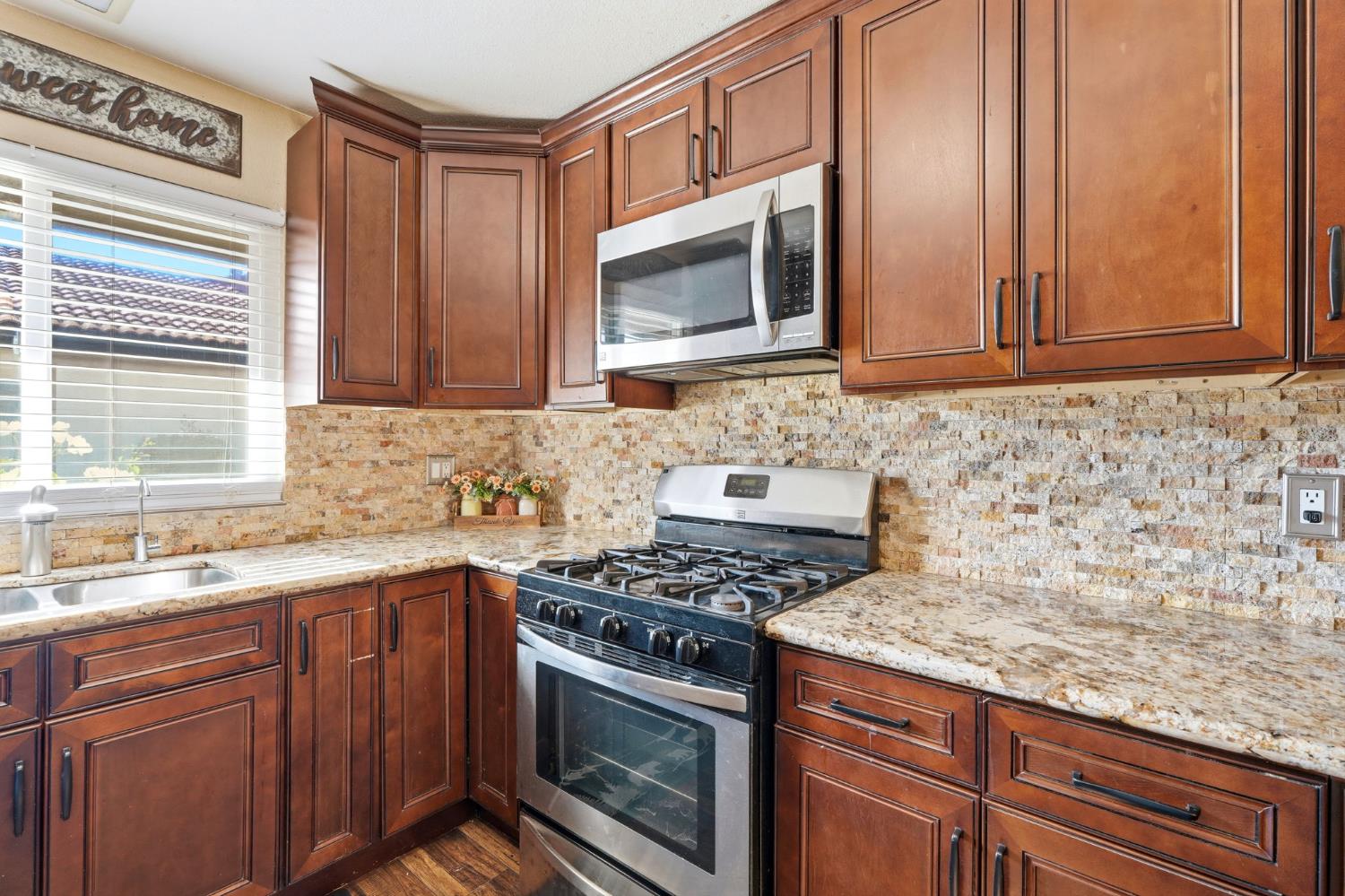 317 W Sierra #107, Fresno, CA 93704