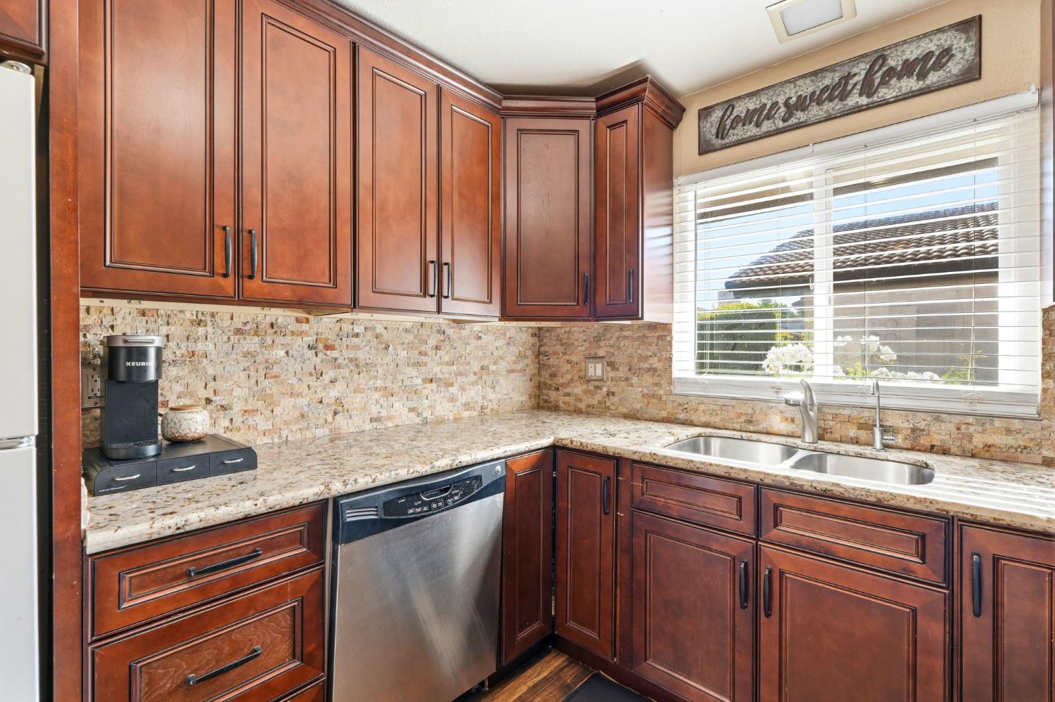 317 W Sierra #107, Fresno, CA 93704
