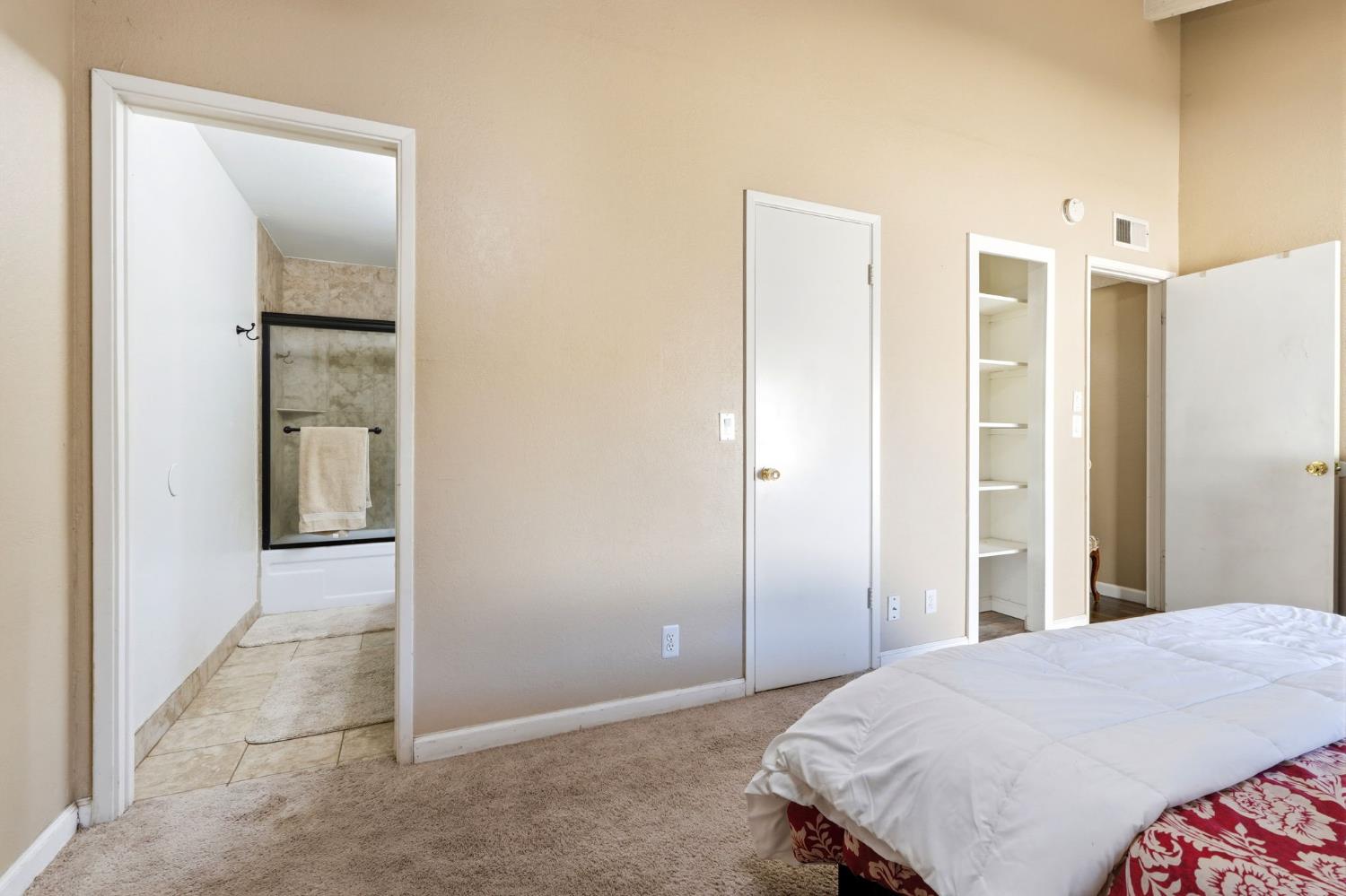 317 W Sierra #107, Fresno, CA 93704
