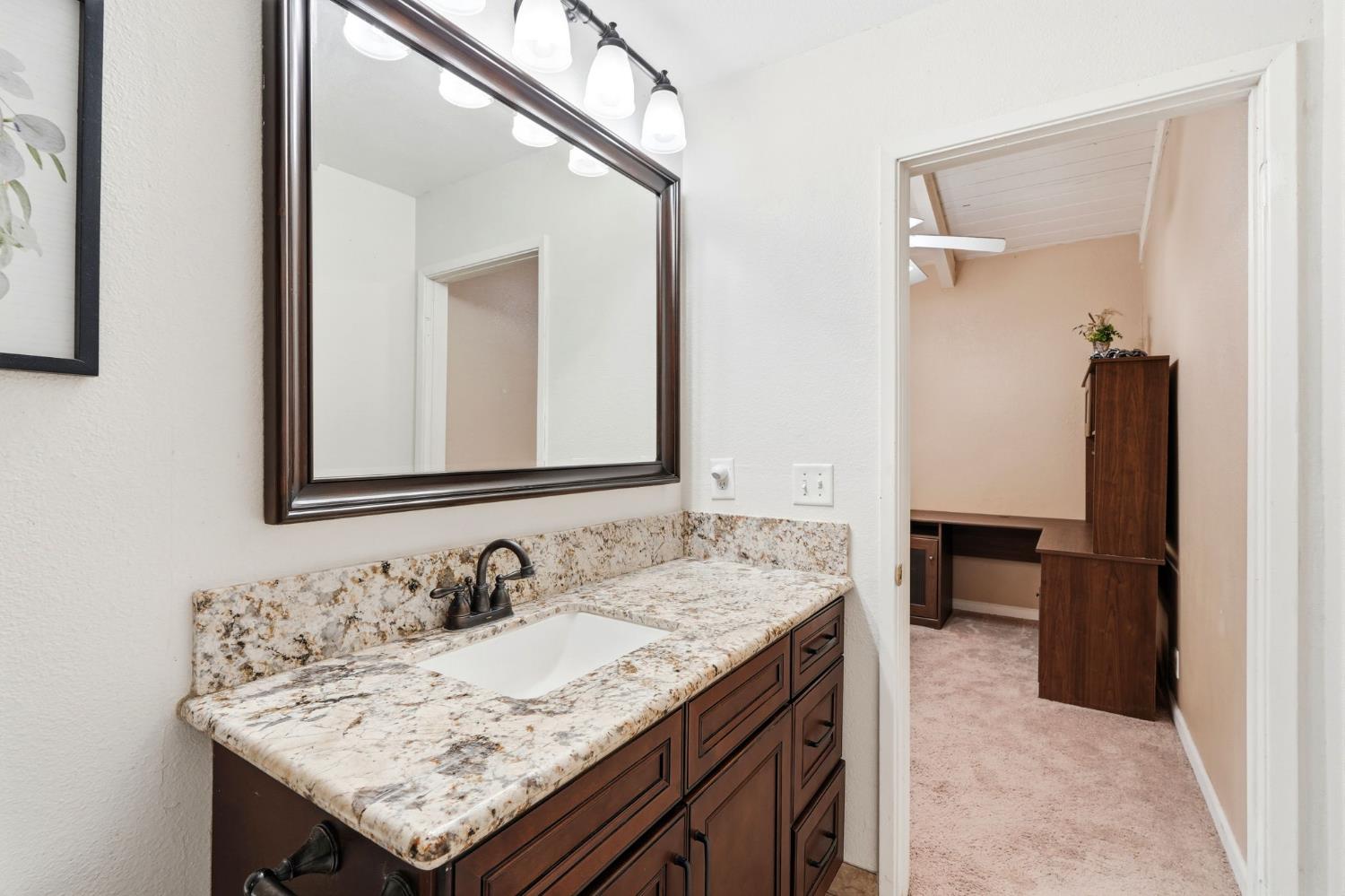 317 W Sierra #107, Fresno, CA 93704
