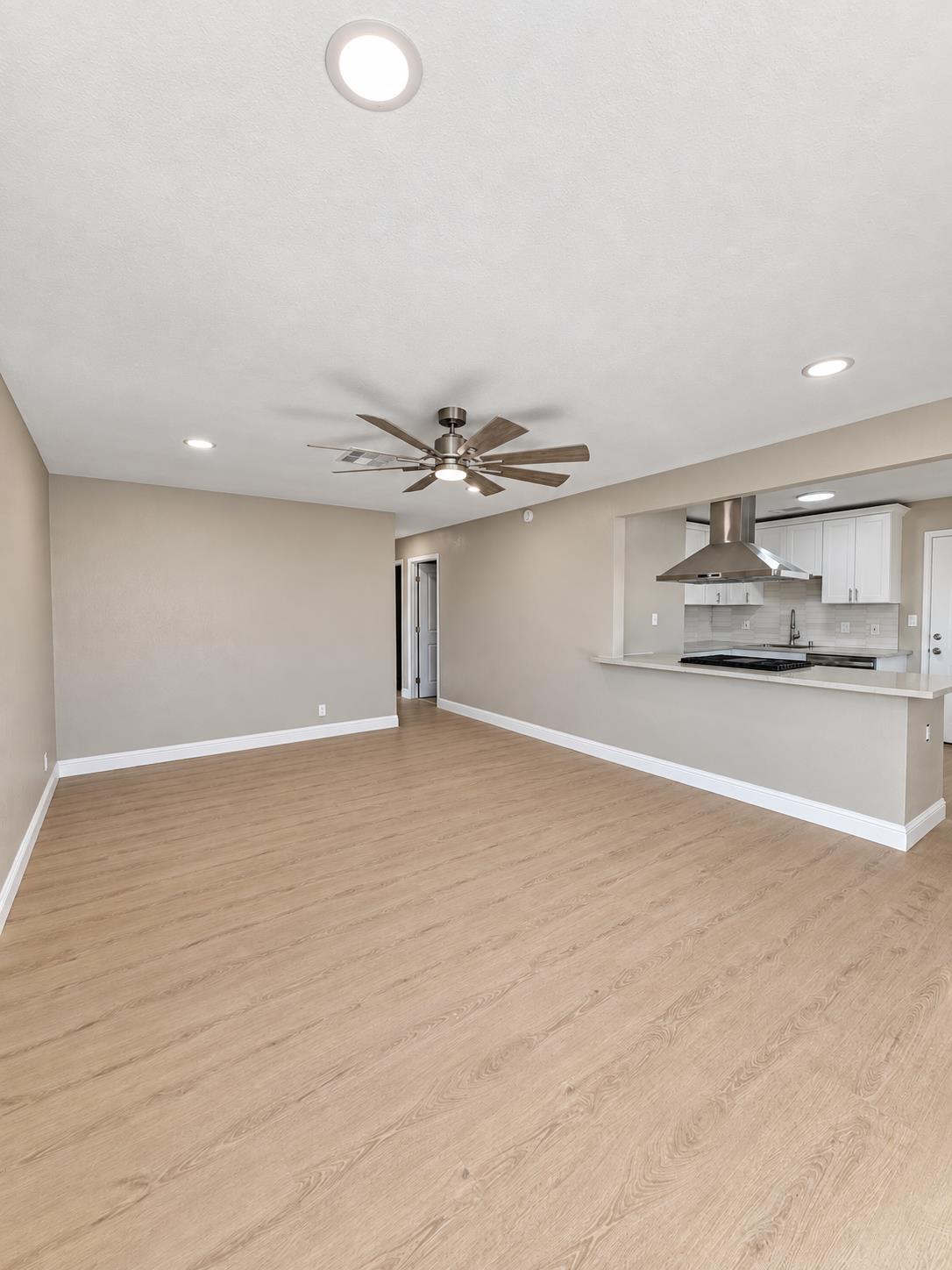 8575 7Th St, San Joaquin, CA 93660