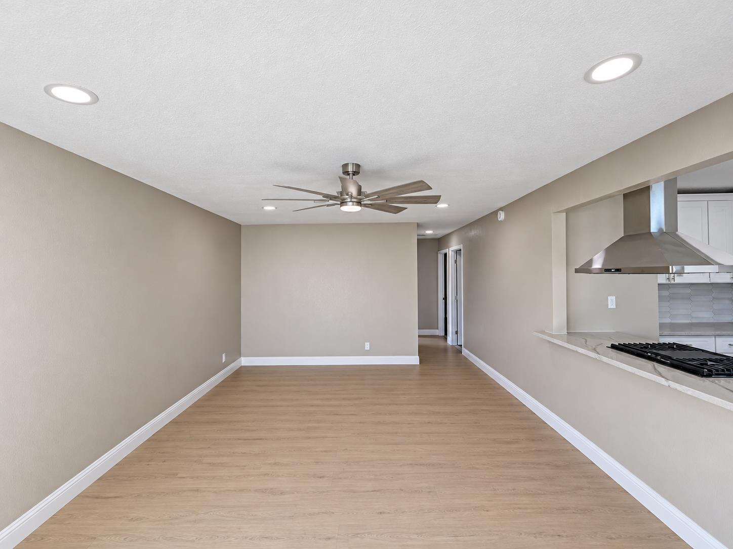 8575 7Th St, San Joaquin, CA 93660