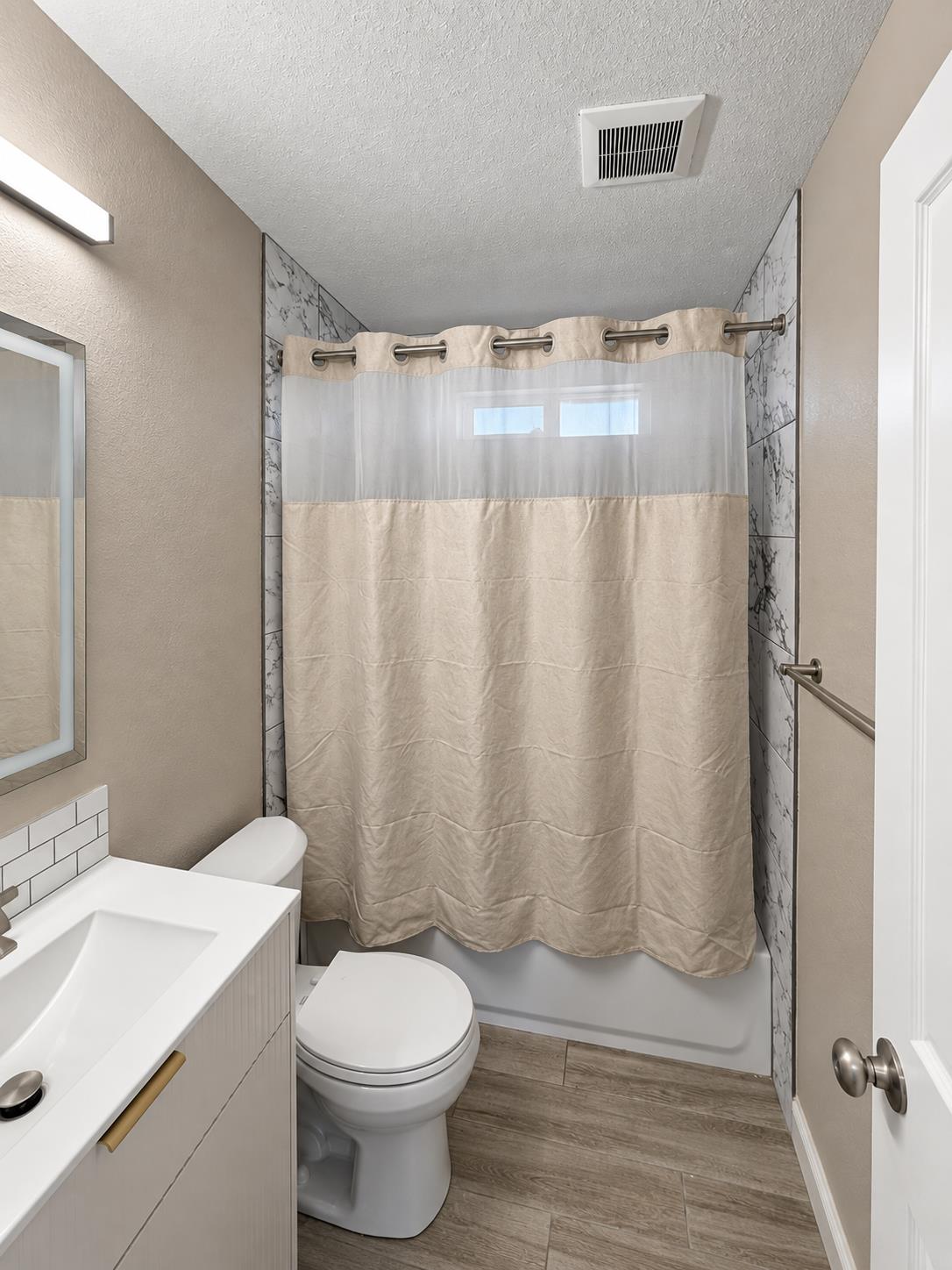 8575 7Th St, San Joaquin, CA 93660