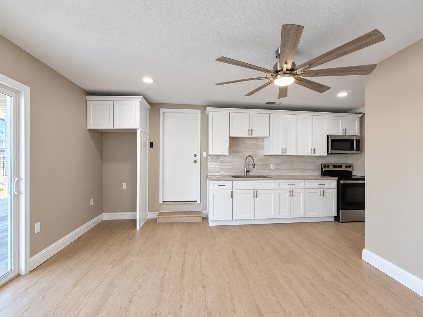 8575 7Th St, San Joaquin, CA 93660