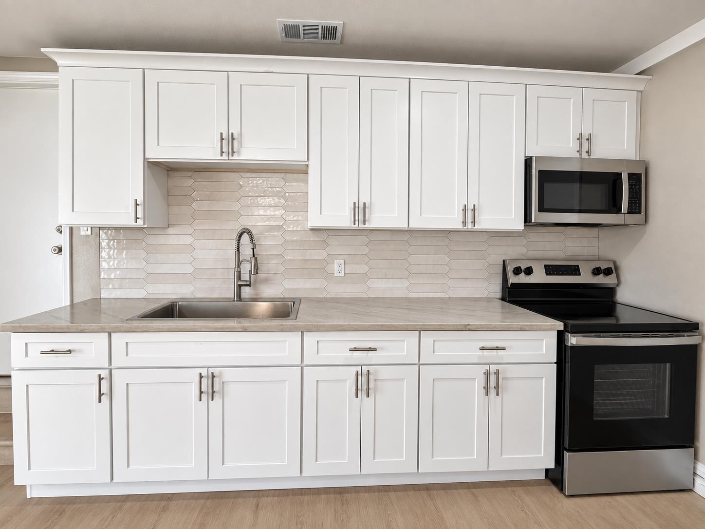 8575 7Th St, San Joaquin, CA 93660