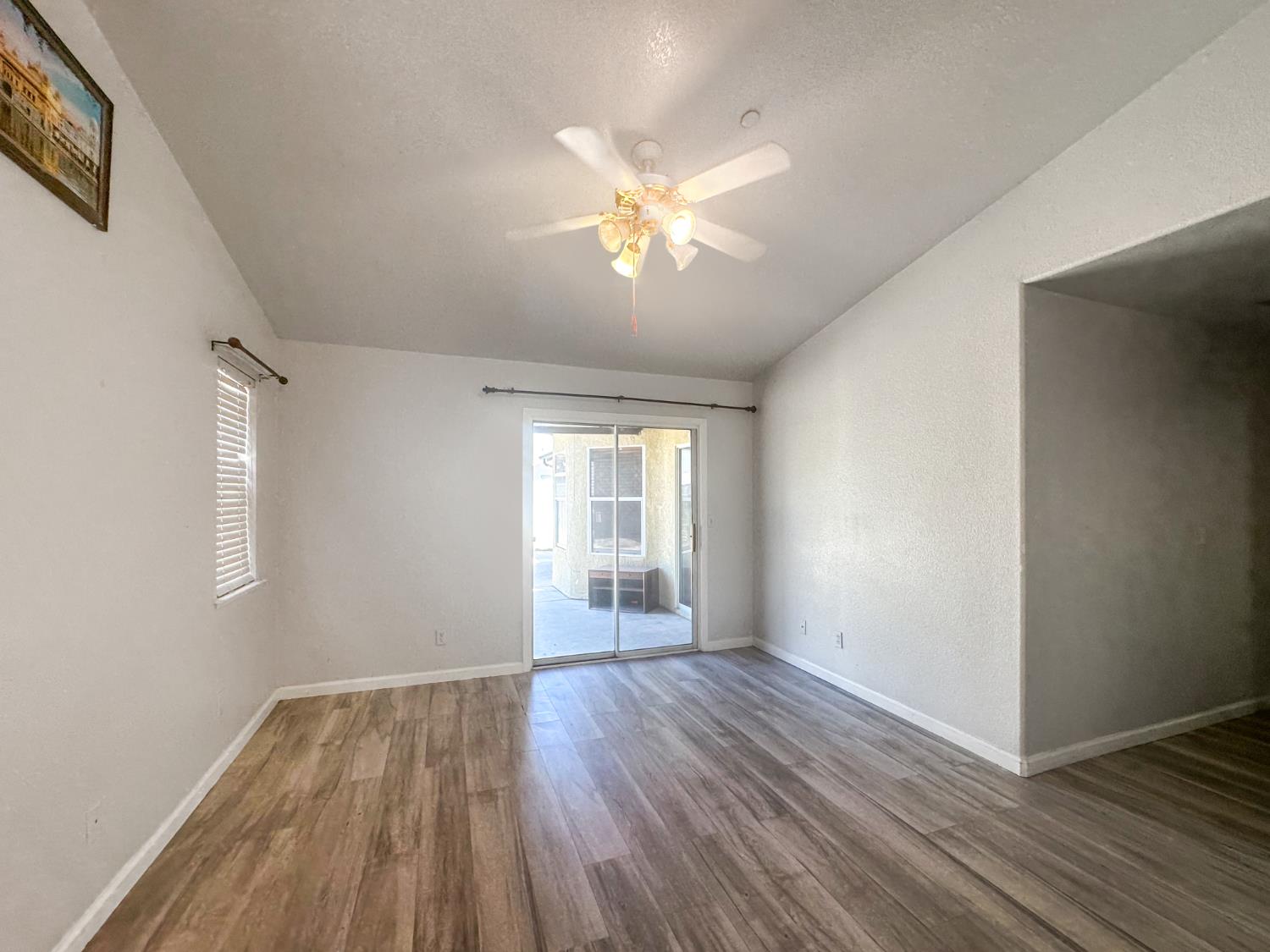 5457 N Ensanada Ave, Fresno, CA 93723