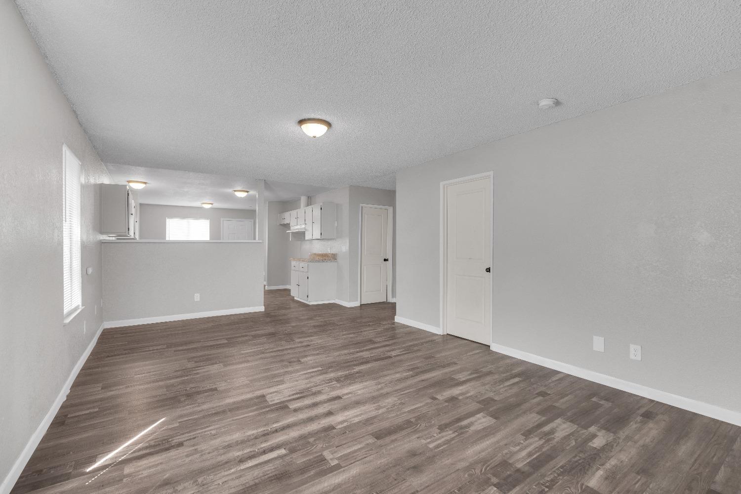3137 E Townsend Ave, Fresno, CA 93702