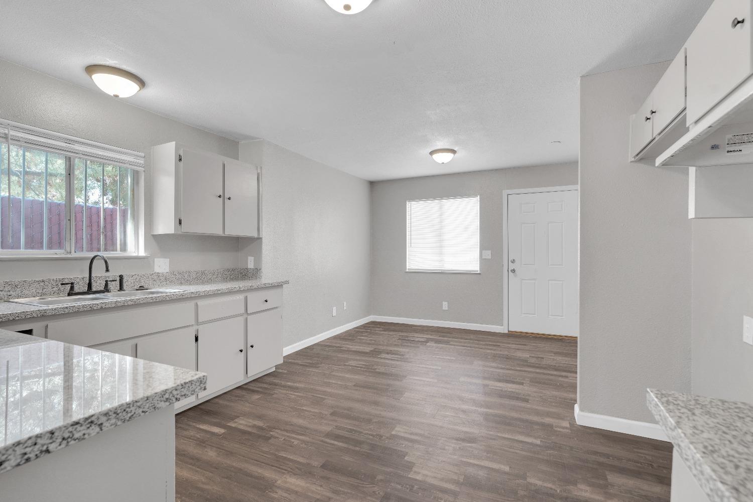 3137 E Townsend Ave, Fresno, CA 93702