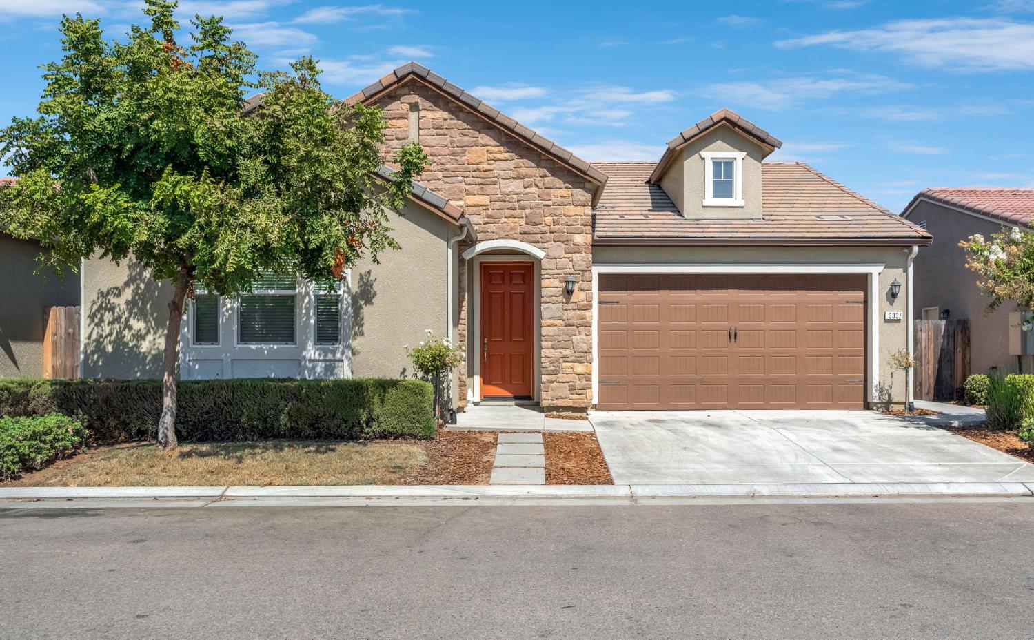 3037 Swift Ln, Clovis, CA 93619