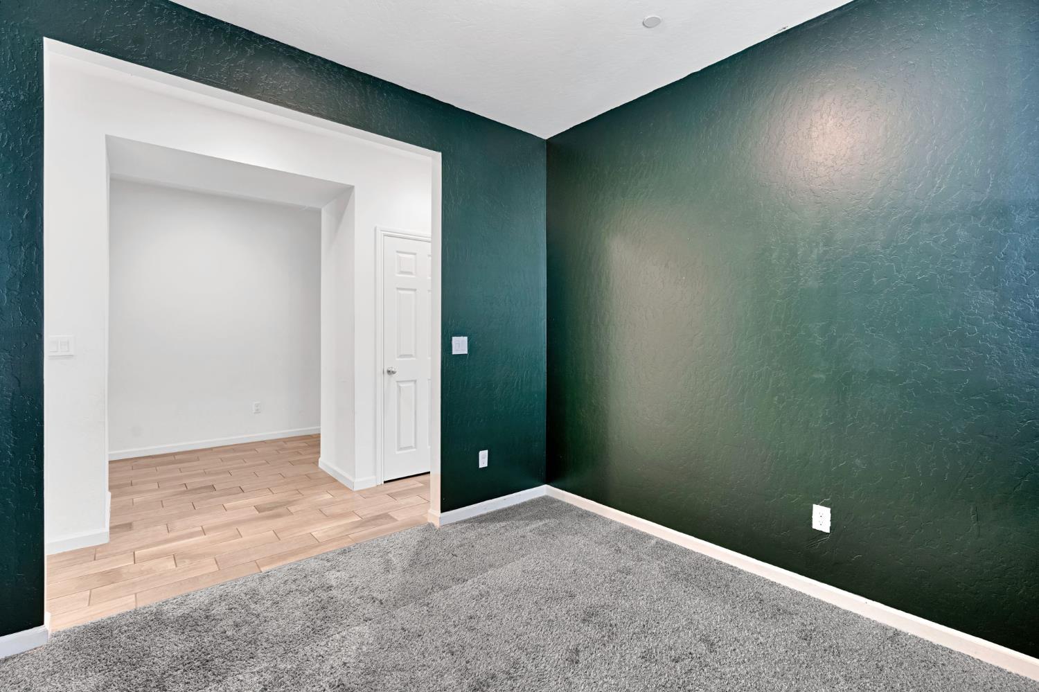 3037 Swift Ln, Clovis, CA 93619