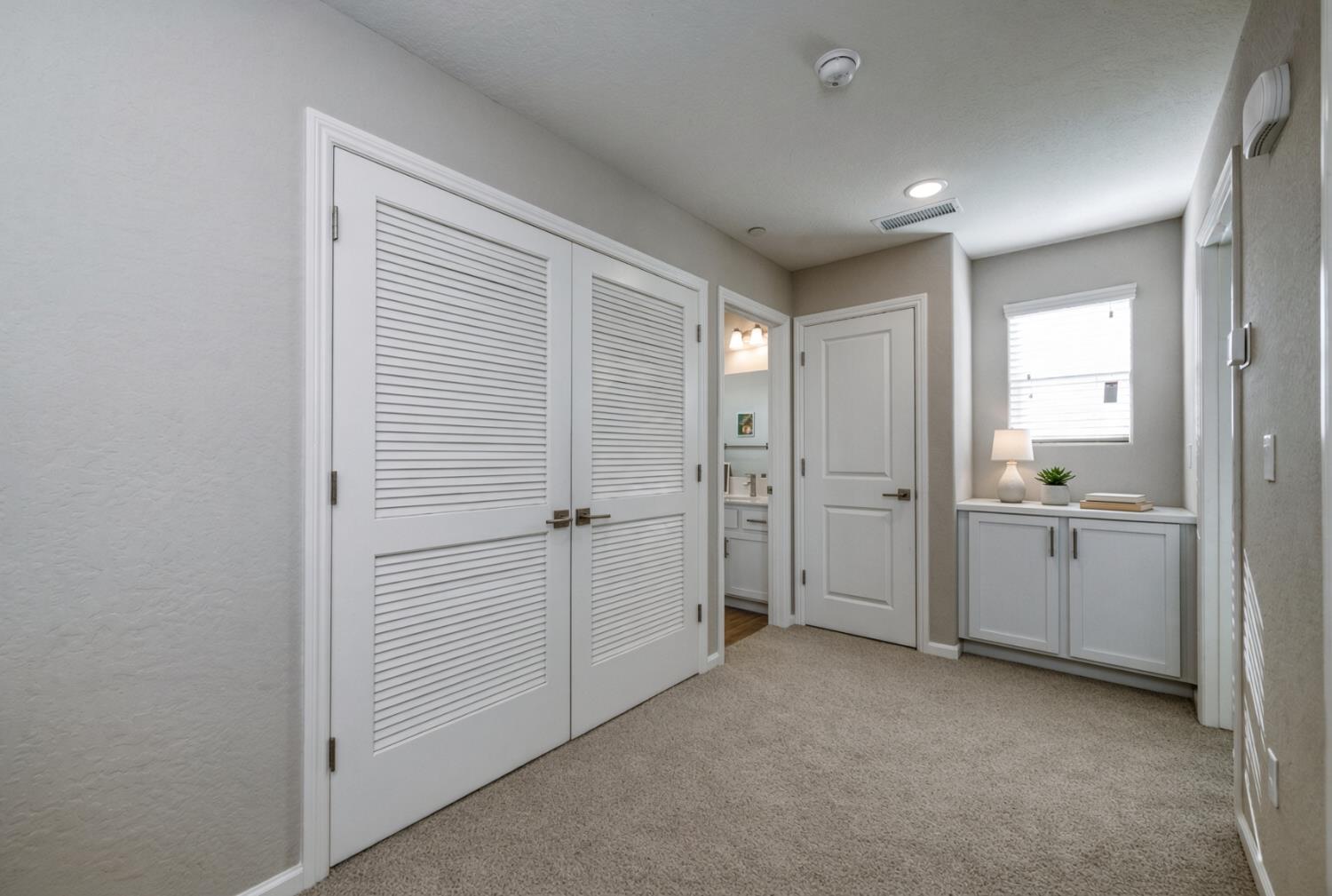 164 Arbor Dr S, Madera, CA 93636