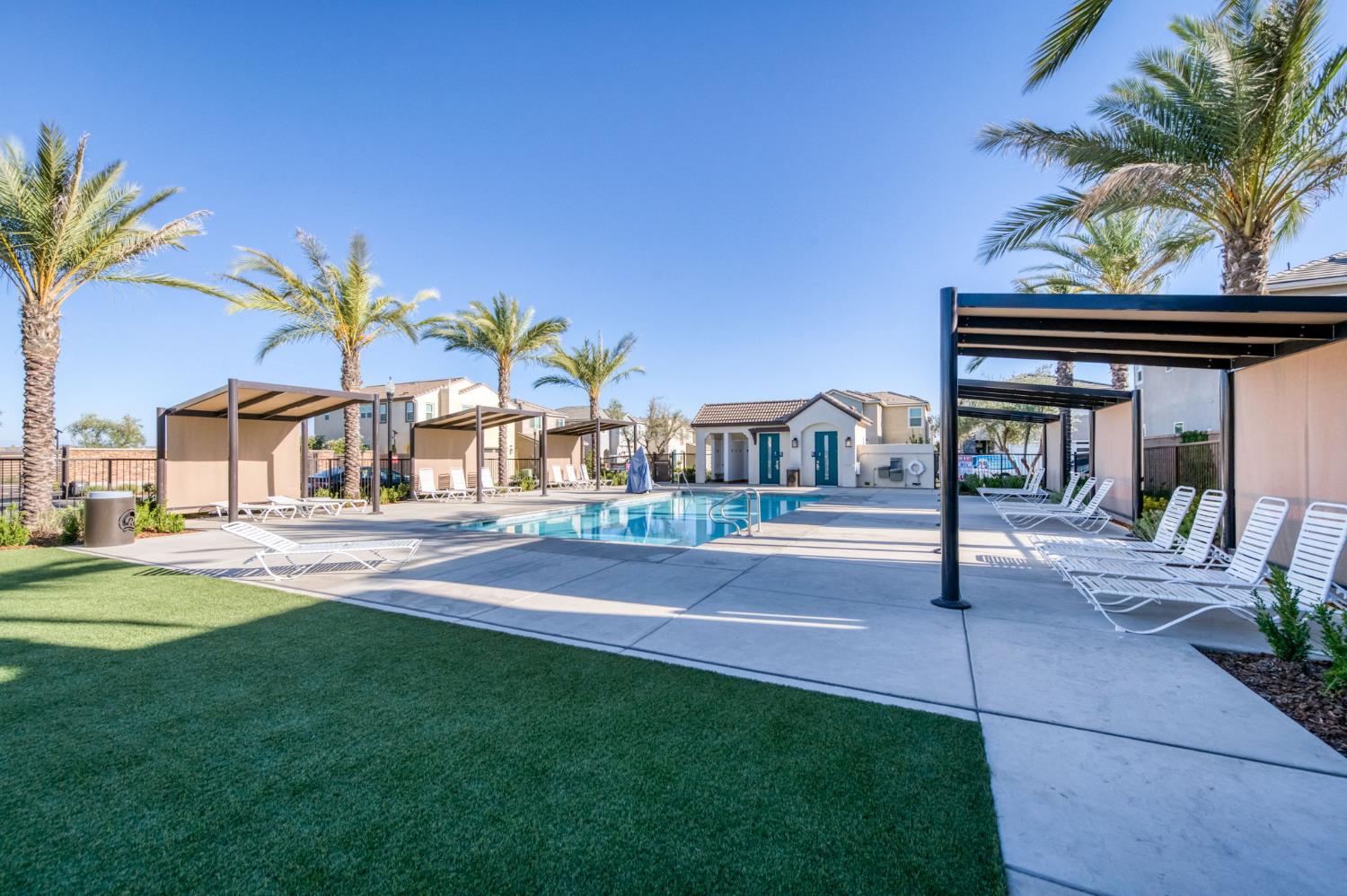 164 Arbor Dr S, Madera, CA 93636