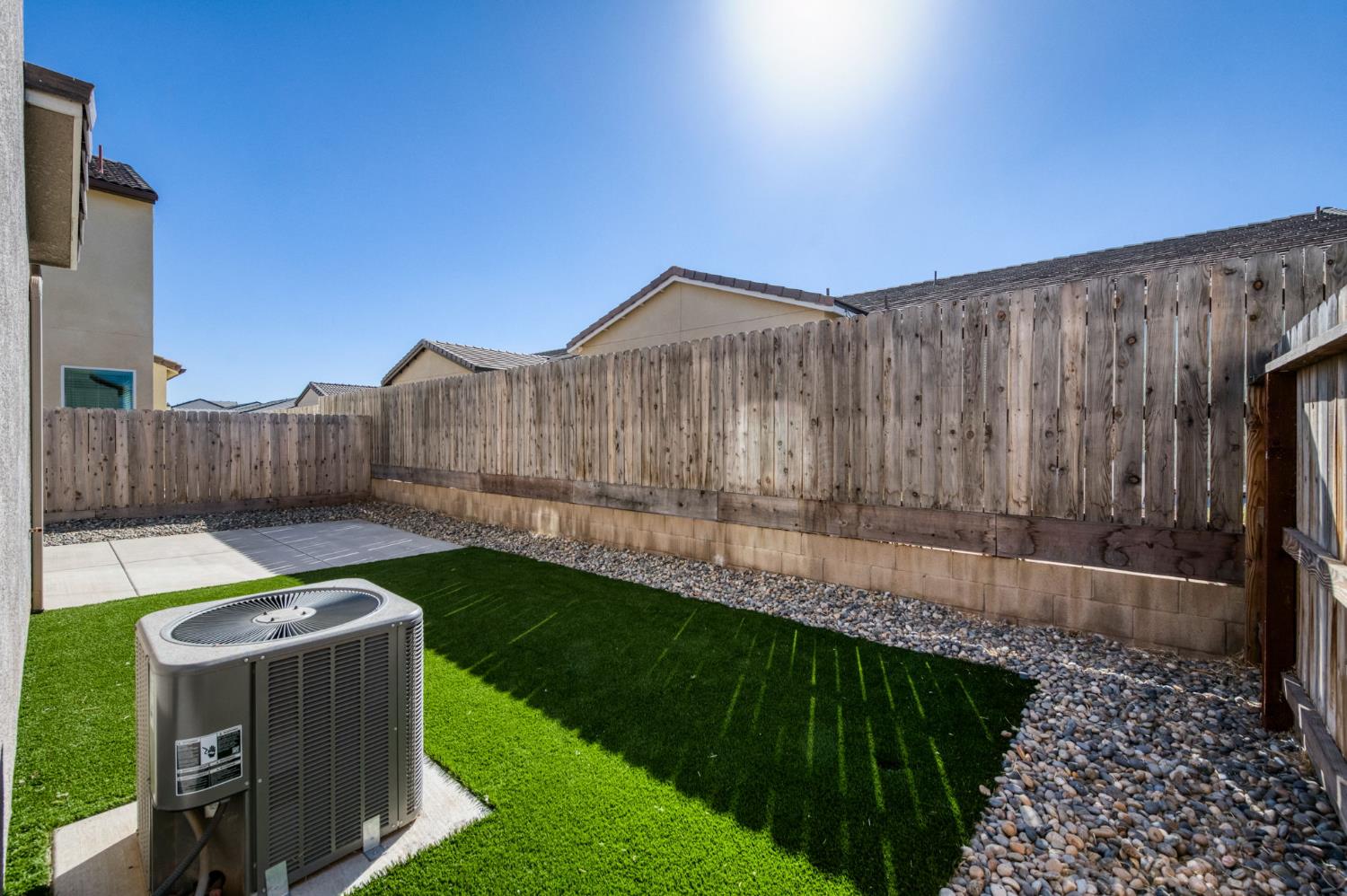 164 Arbor Dr S, Madera, CA 93636