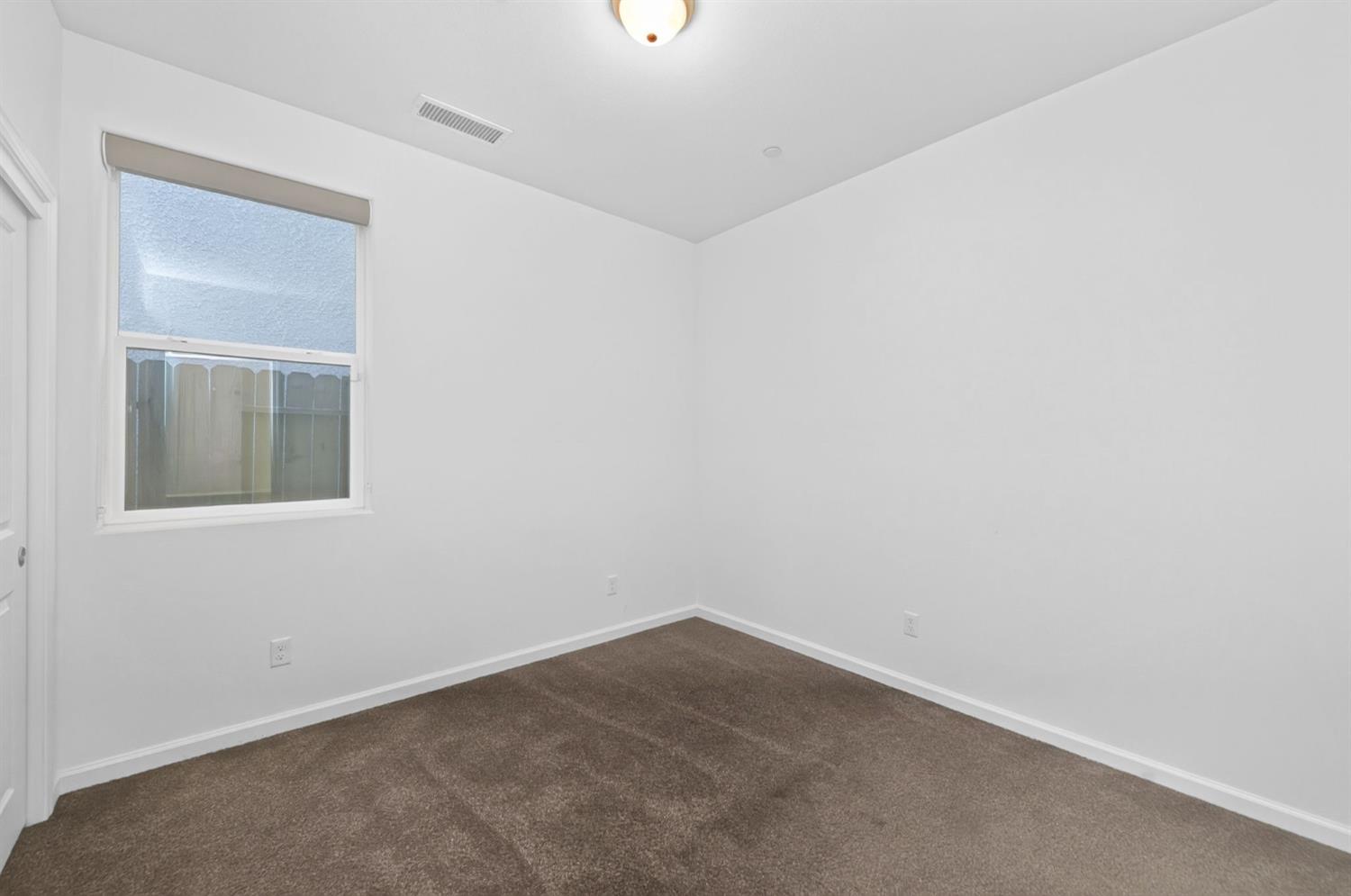 4145 Dennis Ave, Clovis, CA 93619