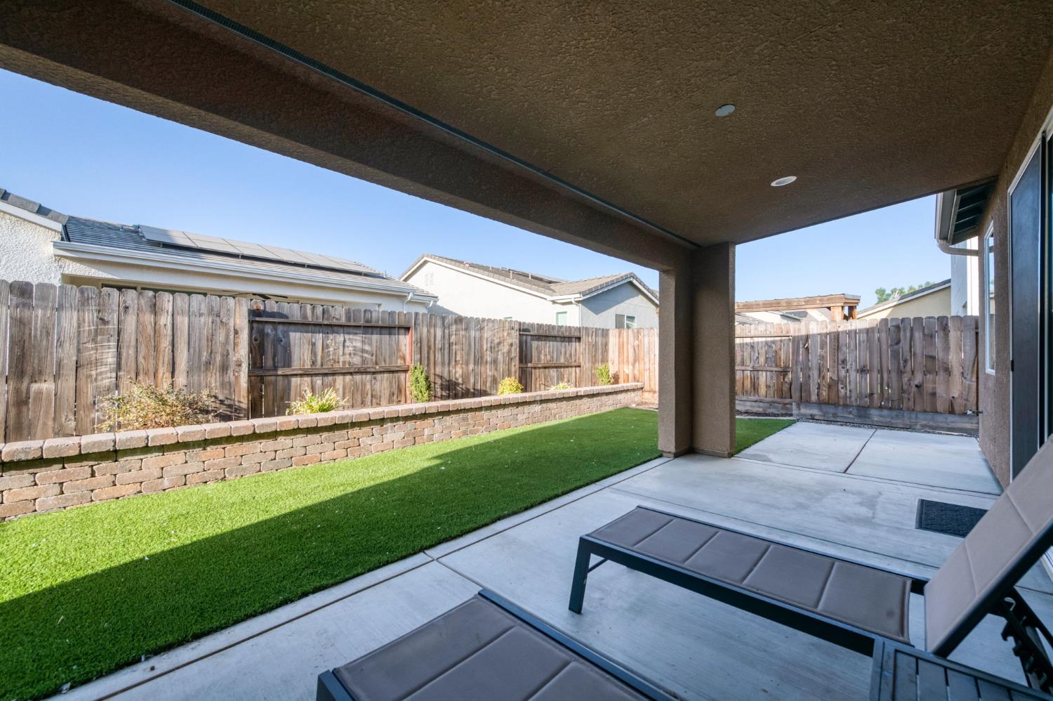 4145 Dennis Ave, Clovis, CA 93619